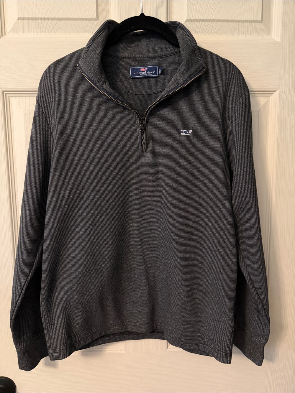 Vineyard Vines Men’s Charcoal Quarter-Zip Pullover